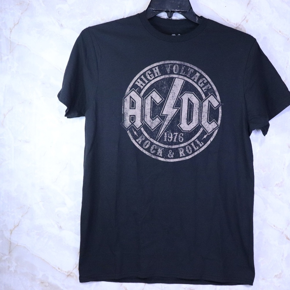 AC-DC high voltage t shirt